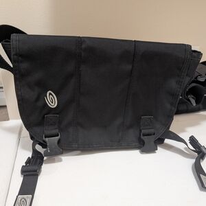 Timbuk2 Classic Black Messenger Bag